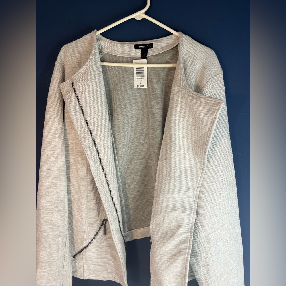 Torrid Womens Oatmeal Knit Moto Zip Front Jacket Size 5 New with tags!
